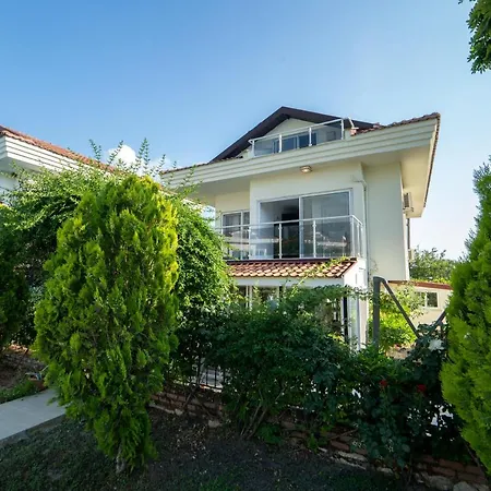 Ovacik Aqua, 4 Yatak Odali, 10 Kisilik Tripleks Muestakil Villa , Ortak Havuzlu *
