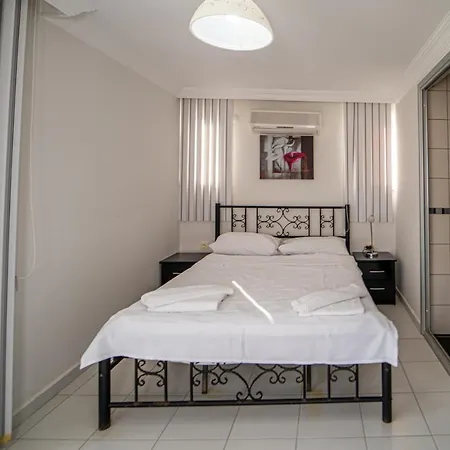 Ovacik Aqua, 4 Yatak Odali, 10 Kisilik Tripleks Muestakil Villa , Ortak Havuzlu Villa Fethiye