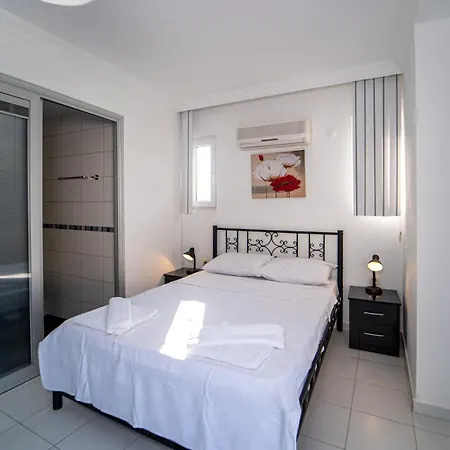 Ovacik Aqua, 4 Yatak Odali, 10 Kisilik Tripleks Muestakil Villa , Ortak Havuzlu *