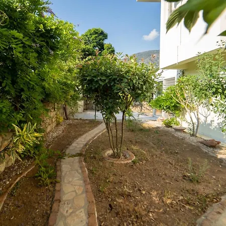 Ovacik Aqua, 4 Yatak Odali, 10 Kisilik Tripleks Muestakil Villa , Ortak Havuzlu Villa *