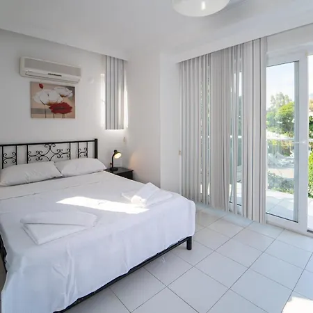 Ovacik Aqua, 4 Yatak Odali, 10 Kisilik Tripleks Muestakil Villa , Ortak Havuzlu Fethiye