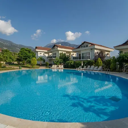 Villa Ovacik Aqua, 4 Yatak Odali, 10 Kisilik Tripleks Muestakil Villa , Ortak Havuzlu Fethiye